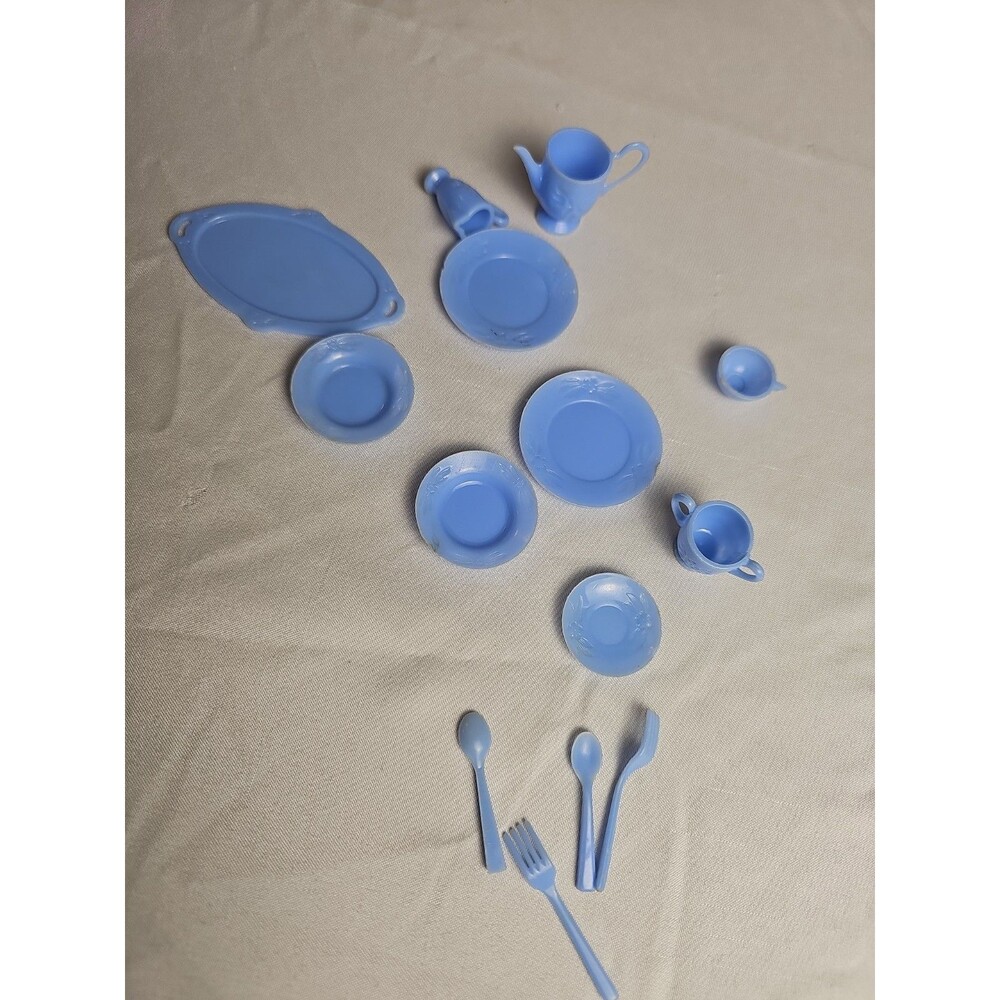 VTG Irwin Dollhouse Miniature Blue Dish Set 14 Pieces Plates Cups Serving